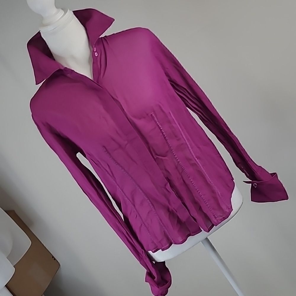 Ann Taylor sz M purple button front collared shirt